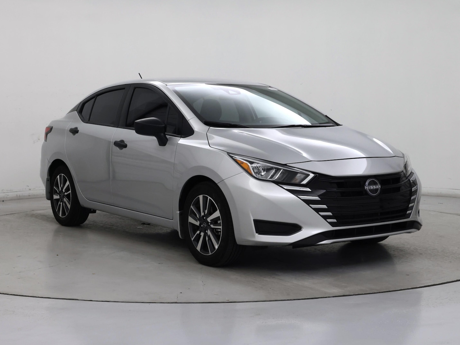 nissan versa sedan 2024 3N1CN8DV9RL915676 image nissan versa sedan 2024 3N1CN8DV9RL915676 image